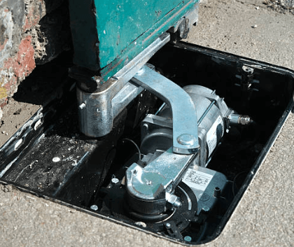 Moteur enterré pour portail battant 24V